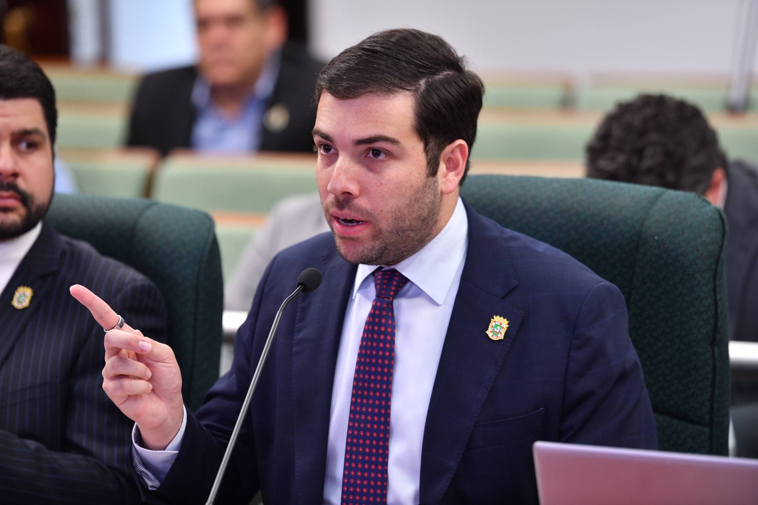 Negrón Reichard Resigns from DDEC